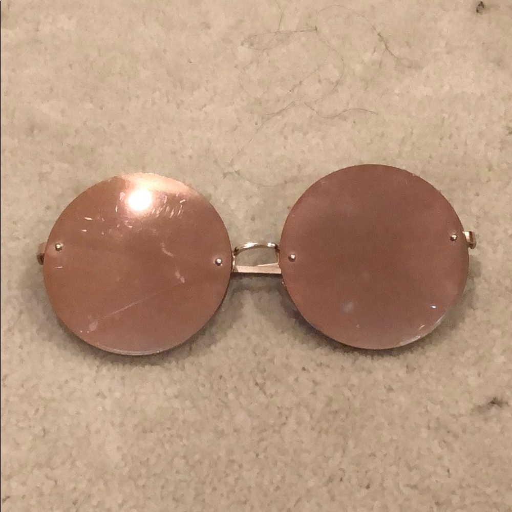Big circle sunglasses